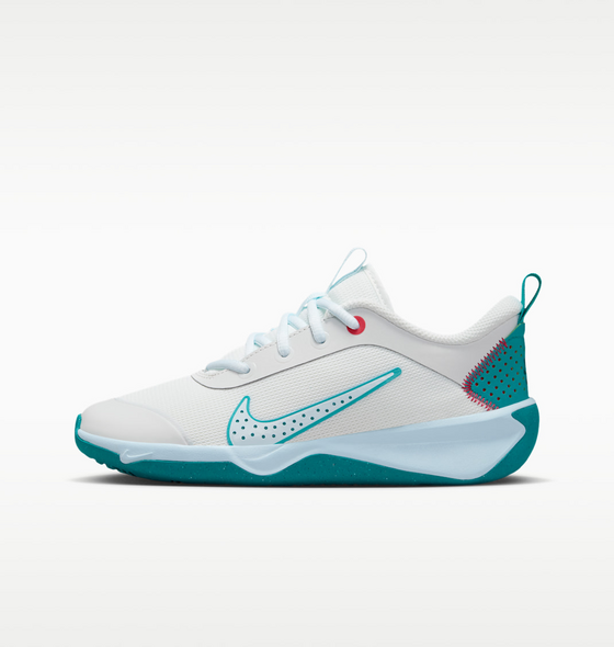 NIKE J Omni Gs på