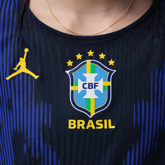 JORDAN Older Kids' Jordan Aero-fit Football Authentic Shirt Brazil 2026 Match Away på