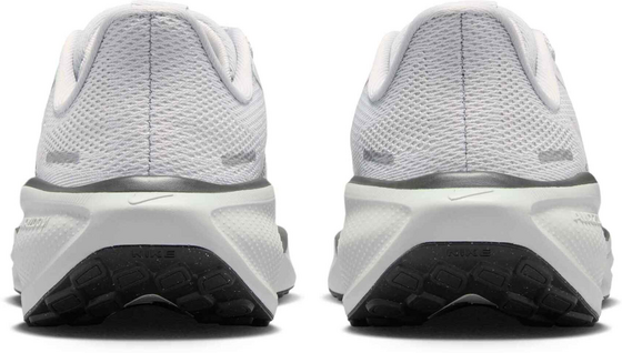 NIKE Older Kids' Road Running Shoes Pegasus 41 på
