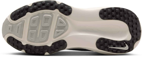 NIKE Older Kids' Road Running Shoes Vomero 18 på