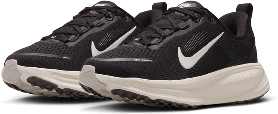 NIKE Older Kids' Road Running Shoes Vomero 18 på
