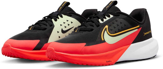 NIKE Older Kids' Running Shoes Sonic Fly på