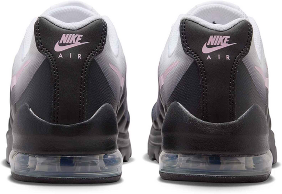 NIKE Older Kids' Shoe Air Max Invigor på
