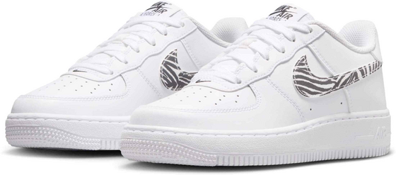 NIKE Older Kids' Shoes Air Force 1 på