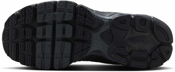 NIKE Older Kids' Shoes Air Max Moto 2k på