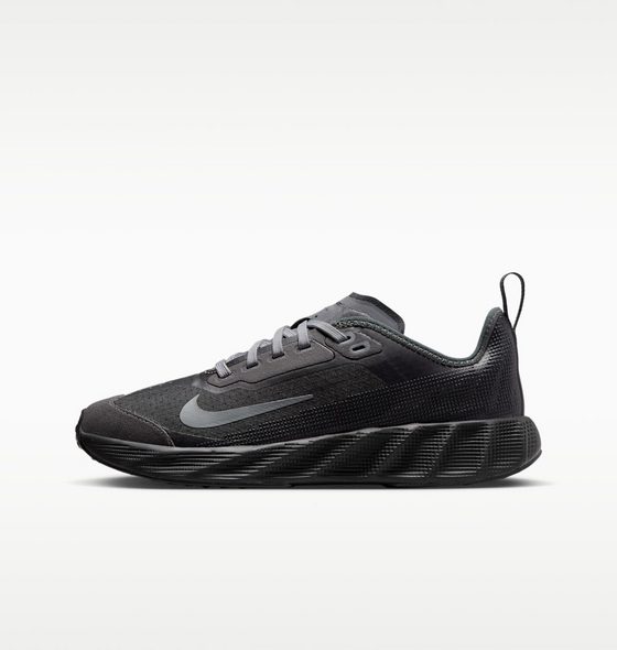 NIKE Older Kids' Shoes Ava X på