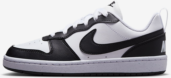 NIKE J Court Borough Low Rec Gs på