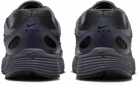 NIKE Older Kids' Shoes P-6000 på