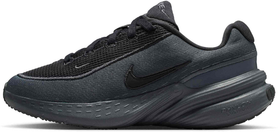 NIKE Older Kids' Shoes Uplift Sc på