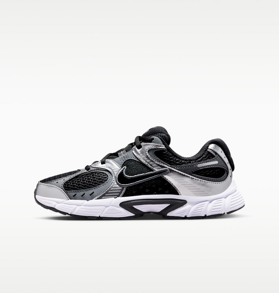 NIKE Older Kids' Shoes V5 Rnr på