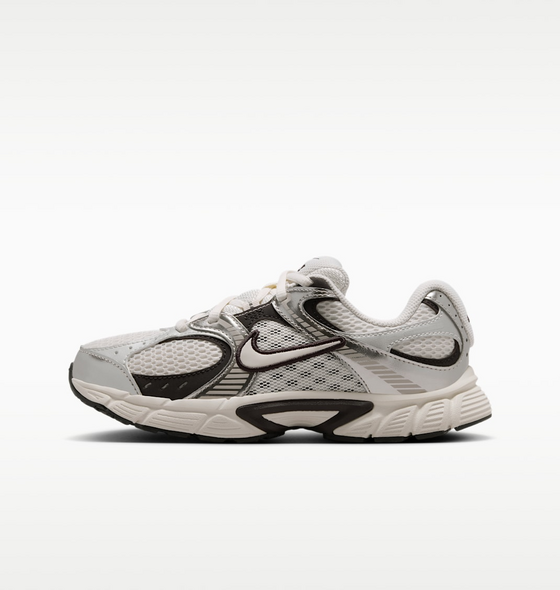 NIKE Older Kids' Shoes V5 Rnr på