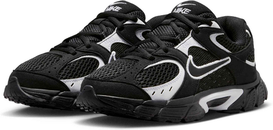 NIKE Older Kids' Shoes V5 Runner Suede på