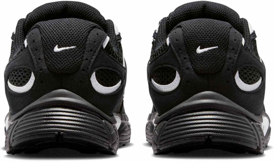 NIKE Older Kids' Shoes V5 Runner Suede på