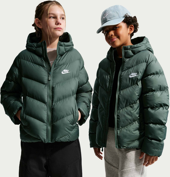 NIKE Older Kids' Therma-fit Loose-fit Puffer Jacket Sportswear All Day Play på