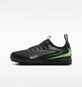 NIKE Older Kids' Turf Football Shoes Jr. Phantom 6 Low Academy på