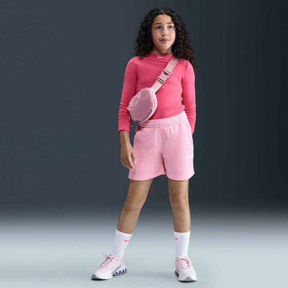 NIKE Older Kids' (girls') 13cm (approx.) French Terry Shorts Sportswear Club Fleece på