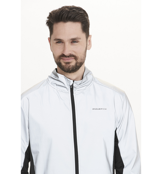 ENDURANCE Peelier Jacket på