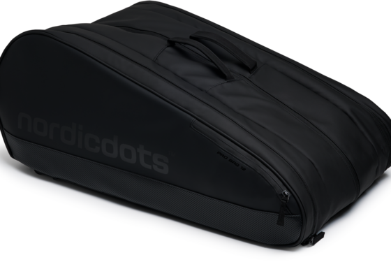 NORDICDOTS Pro Tennis Bag 12 Stealth Black på