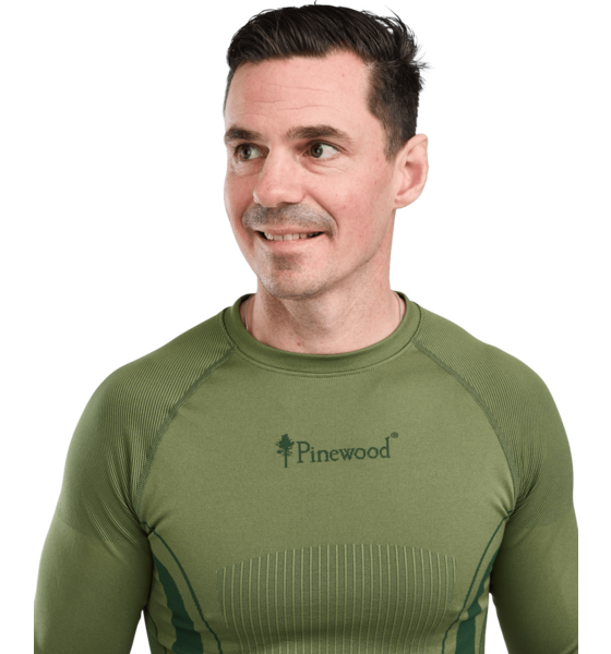 PINEWOOD Seamless Function Base Layer Set på