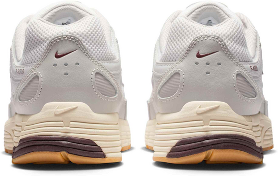 NIKE Shoes P-6000 på