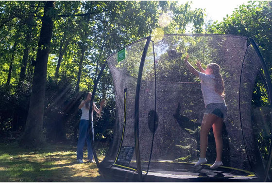 EXIT Silhouette Nedgrävd Studsmatta Ø305cm Med Skyddsnät - Svart på