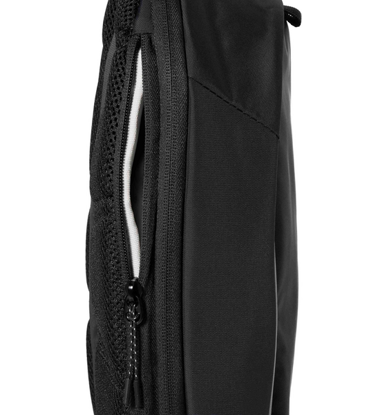 NIKE Sling Bag (8l) Commute på