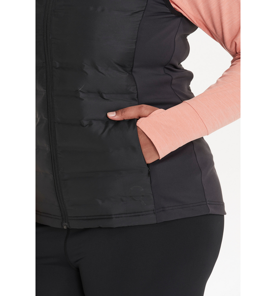 Q SPORTSWEAR Sprinna Vest på