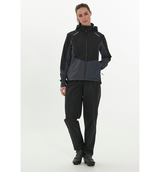 ENDURANCE Vanda Jacket på