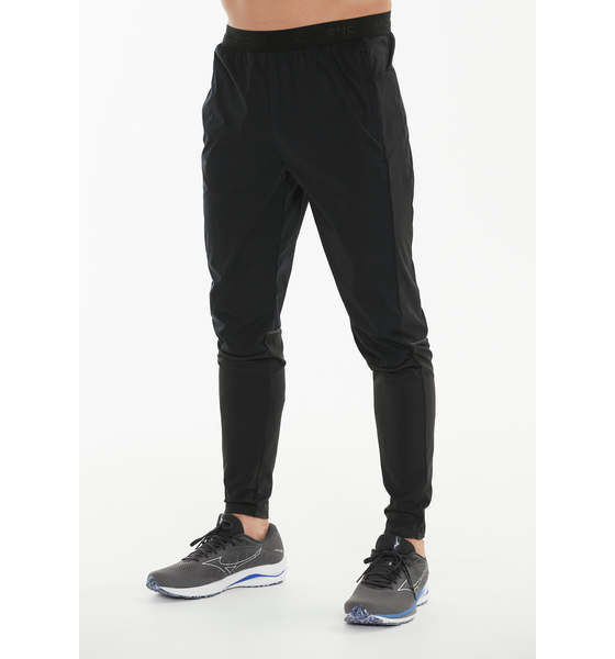 ENDURANCE Vinge Trousers på