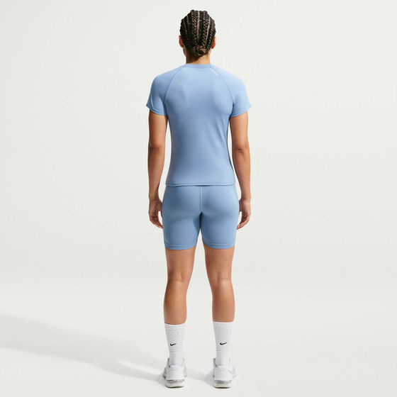 NIKE Women's 5 Mid-rise Shorts" Pro 365 på