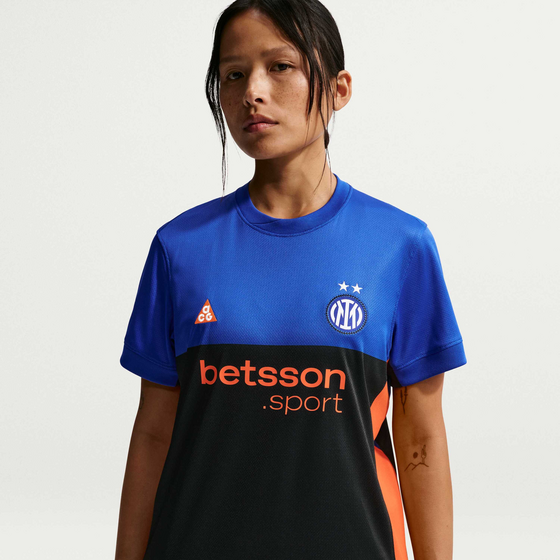 NIKE Women's Acg Dri-fit Football Replica Shirt Inter Milan 2026 Stadium Se på