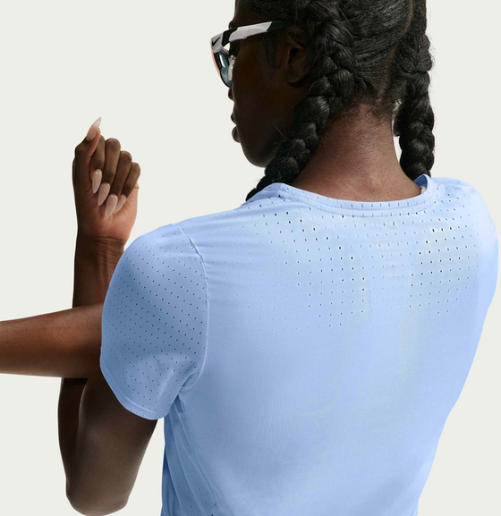 NIKE Women's Dri-fit Adv Running Top Aeroswift på