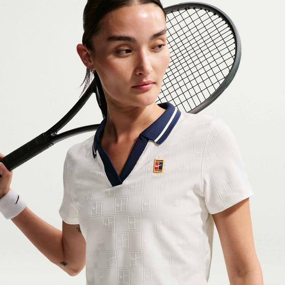 NIKE Women's Dri-fit Cropped Tennis Polo Nikecourt Court Collection på