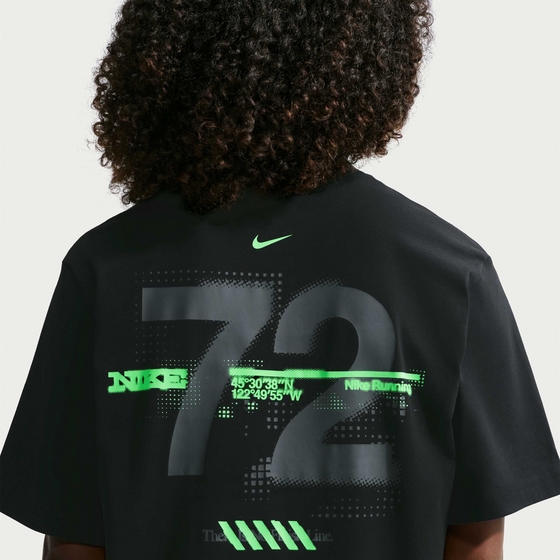 NIKE Women's Dri-fit Running T-shirt Swift på