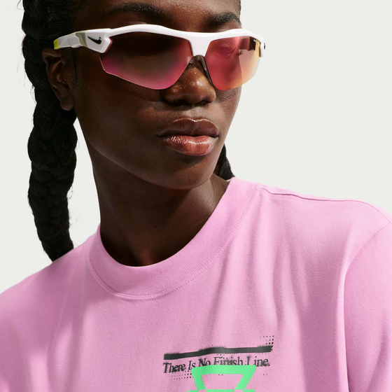 NIKE Women's Dri-fit Running T-shirt Swift på