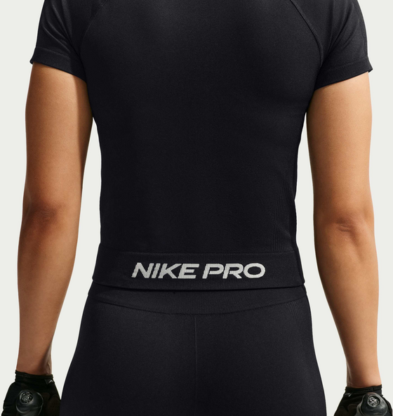 NIKE Women's Dri-fit T-shirt Pro Seamless på