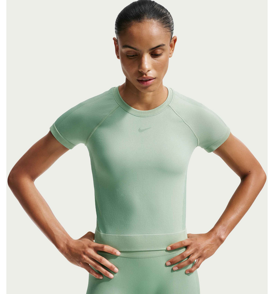 NIKE Women's Dri-fit T-shirt Pro Seamless på