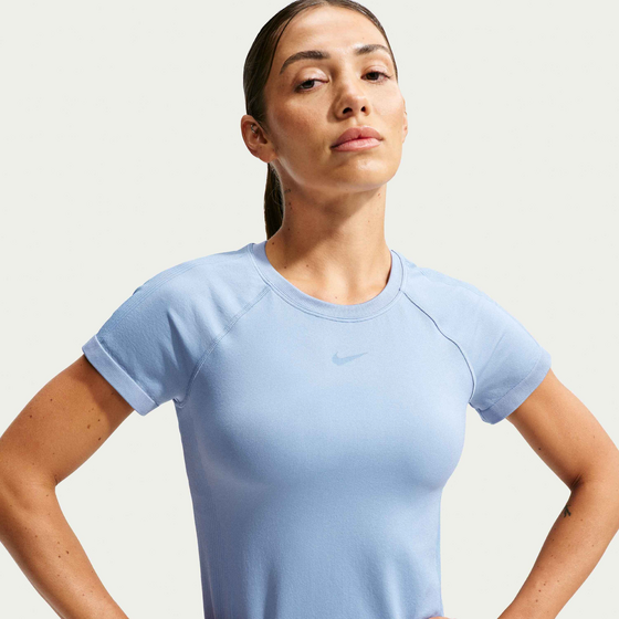 NIKE Women's Dri-fit T-shirt Pro Seamless på