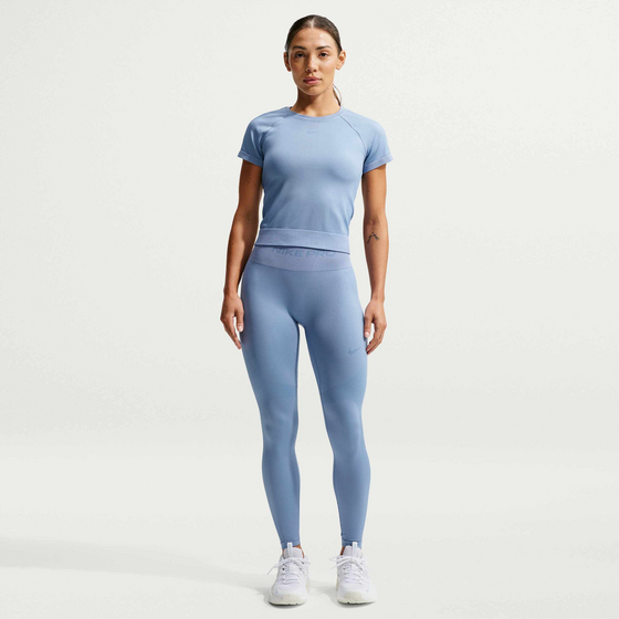 NIKE Women's Dri-fit T-shirt Pro Seamless på