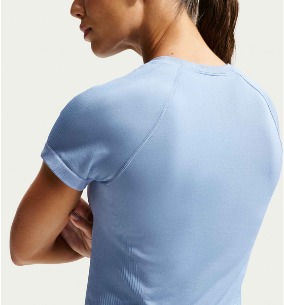 NIKE Women's Dri-fit T-shirt Pro Seamless på