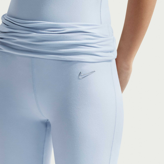 NIKE Women's Flared Trousers Sportswear på