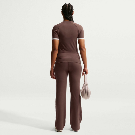 NIKE Women's Flared Trousers Sportswear på