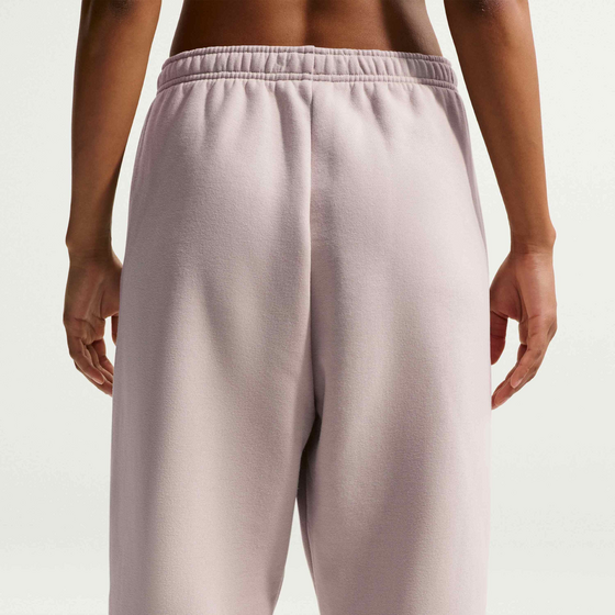 NIKE Women's High-rise Oversized Cuffed Trousers Studio Fleece Medium Weight på