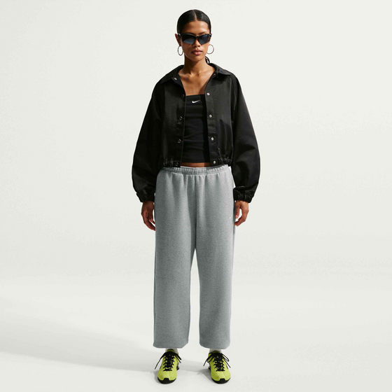 NIKE Women's High-rise Oversized Cuffed Trousers Studio Fleece Medium Weight på