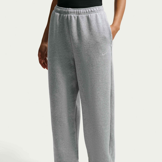 NIKE Women's High-rise Oversized Cuffed Trousers Studio Fleece Medium Weight på