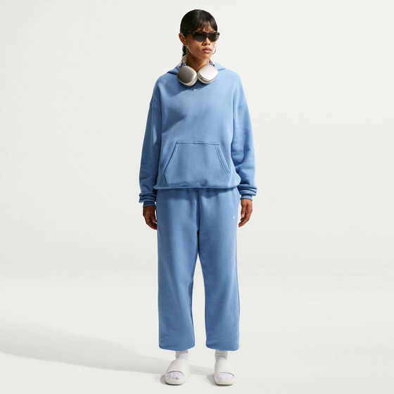 NIKE Women's High-rise Oversized Cuffed Trousers Studio Fleece Medium Weight på
