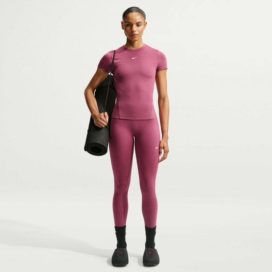 NIKE Women's High-waisted 7/8 Leggings One på