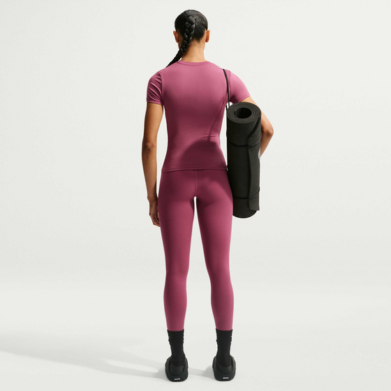 NIKE Women's High-waisted 7/8 Leggings One på