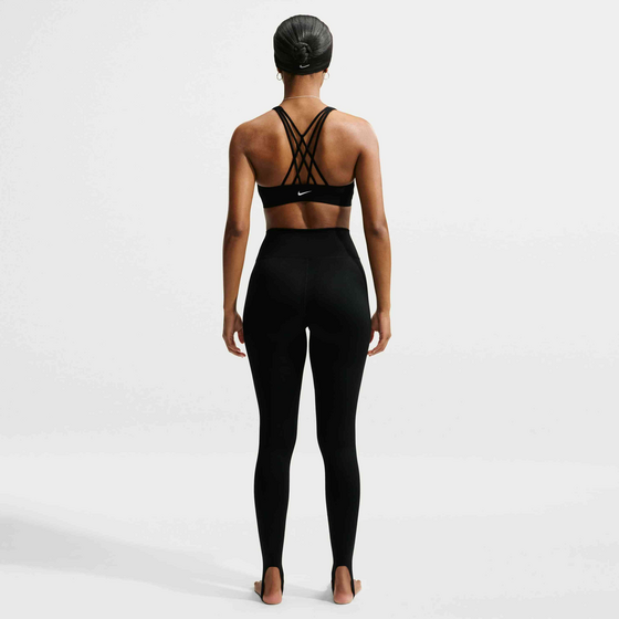 NIKE Women's High-waisted Full-length Stirrup Leggings One på