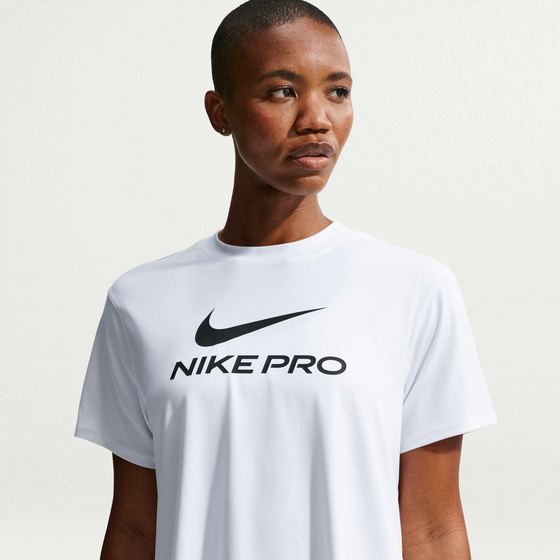 NIKE Women's Loose T-shirt Pro på